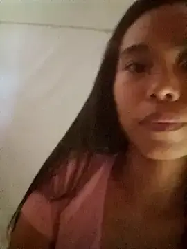 Luckyshagirl10  live sex cam