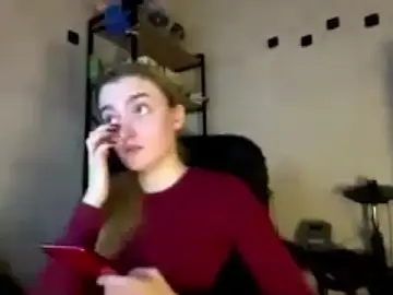 RenayHiraldo  live sex cam