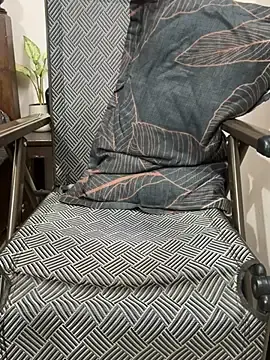 SavageQueen27  live sex cam