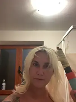 Sofia_beee  live sex cam