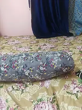 Hott_mia  live sex cam