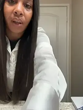 Shetiny  live sex cam