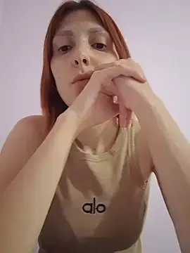KrissyVixxen  live sex cam