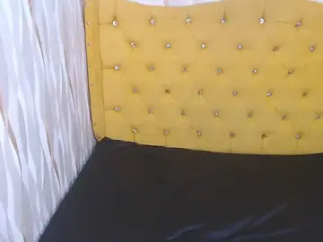 Lilyevansx  live sex cam