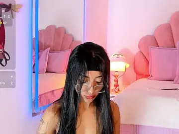 LunaVelour13  live sex cam