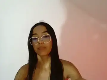 LunaVelour13  live sex cam