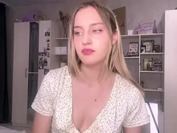 OutcriedSup  live sex cam
