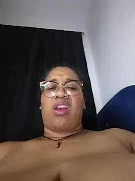 Yera_brown69  live sex cam