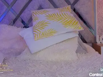 Oceane_becker  live sex cam