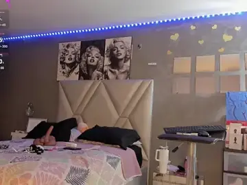 Sexyzoe_69  live sex cam