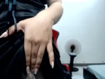 Hotqueensex  live sex cam