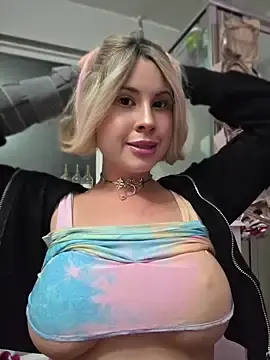 ItsAuroraBorealis  live sex cam