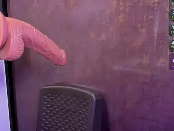 Issie_cute  live sex cam