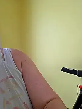 Onlyhotbbw75  live sex cam