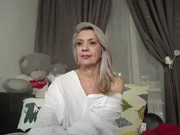 Alessandra92  live sex cam