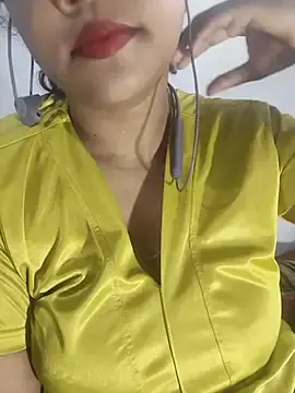 Hottysonabhabhi  live sex cam