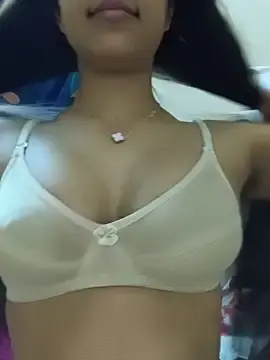Reetika6375  live sex cam