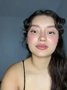 Danna29  live sex cam