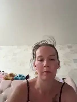 Luna-Vale  live sex cam