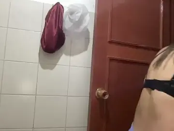 LunaBeya  live sex cam