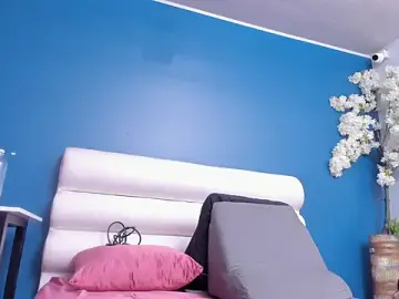 Letty_straus  live sex cam