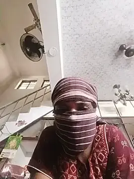 Trishaaak  live sex cam