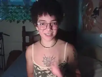 CamillyBlum  live sex cam