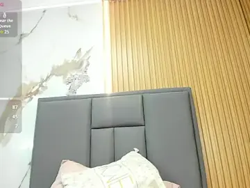 MAYROBERTSS  live sex cam
