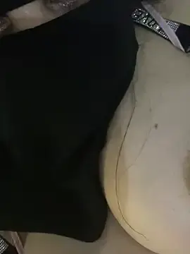 Youchi22  live sex cam