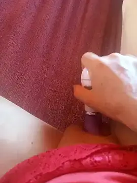 Baixinhainsaciavel23  live sex cam