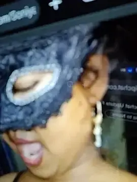 Hornyrosy321  live sex cam