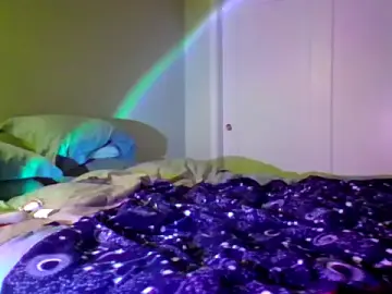 Iamkhakia  live sex cam