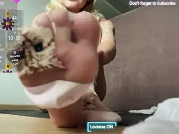 Magicyoga  live sex cam