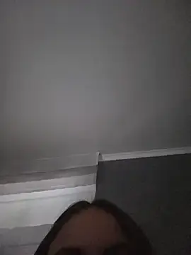 Marty_18  live sex cam
