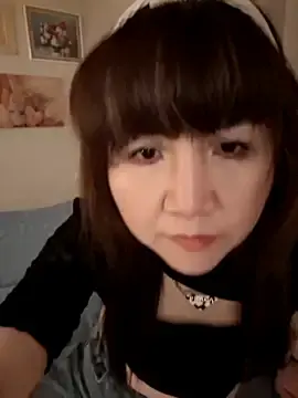 Nunulala12  live sex cam