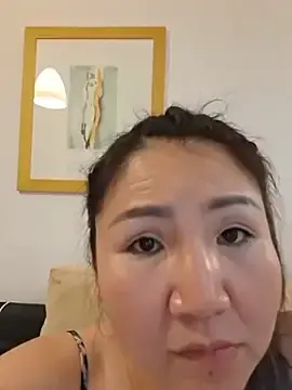 Nunulala12  live sex cam