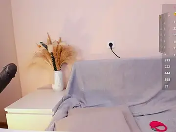Aura_boobss  live sex cam