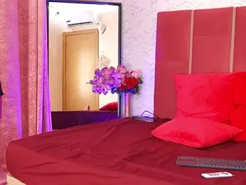 LiaMontieri  live sex cam