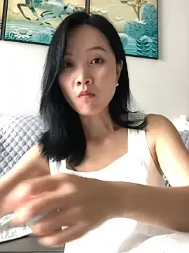 Mile-m  live sex cam