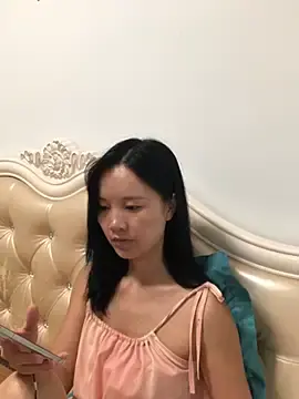 Mile-m  live sex cam