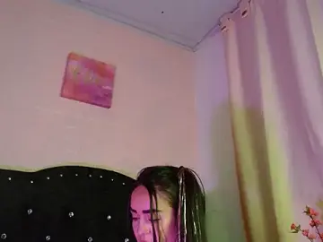 Ambar_Rouxee  live sex cam