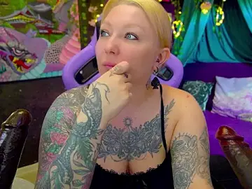 BlackedBarbie  live sex cam
