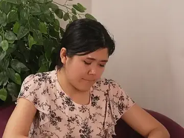 DignaMinshall  live sex cam