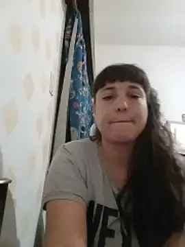 Mela33  live sex cam