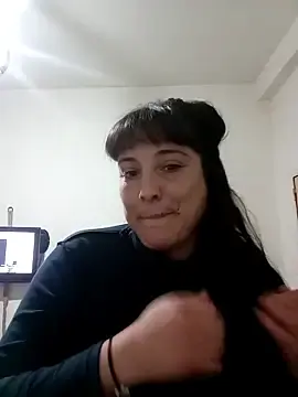 Mela33  live sex cam