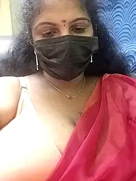 Poojitha-Queen  live sex cam