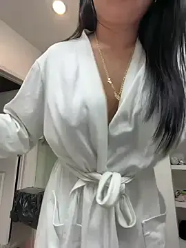 Baddie_k  live sex cam