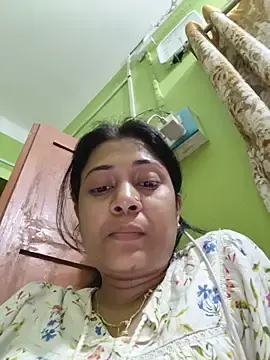 Piyajanu5  live sex cam
