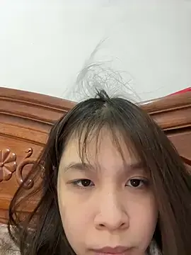 Lolilolii001  live sex cam