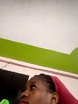 Temilayo12  live sex cam